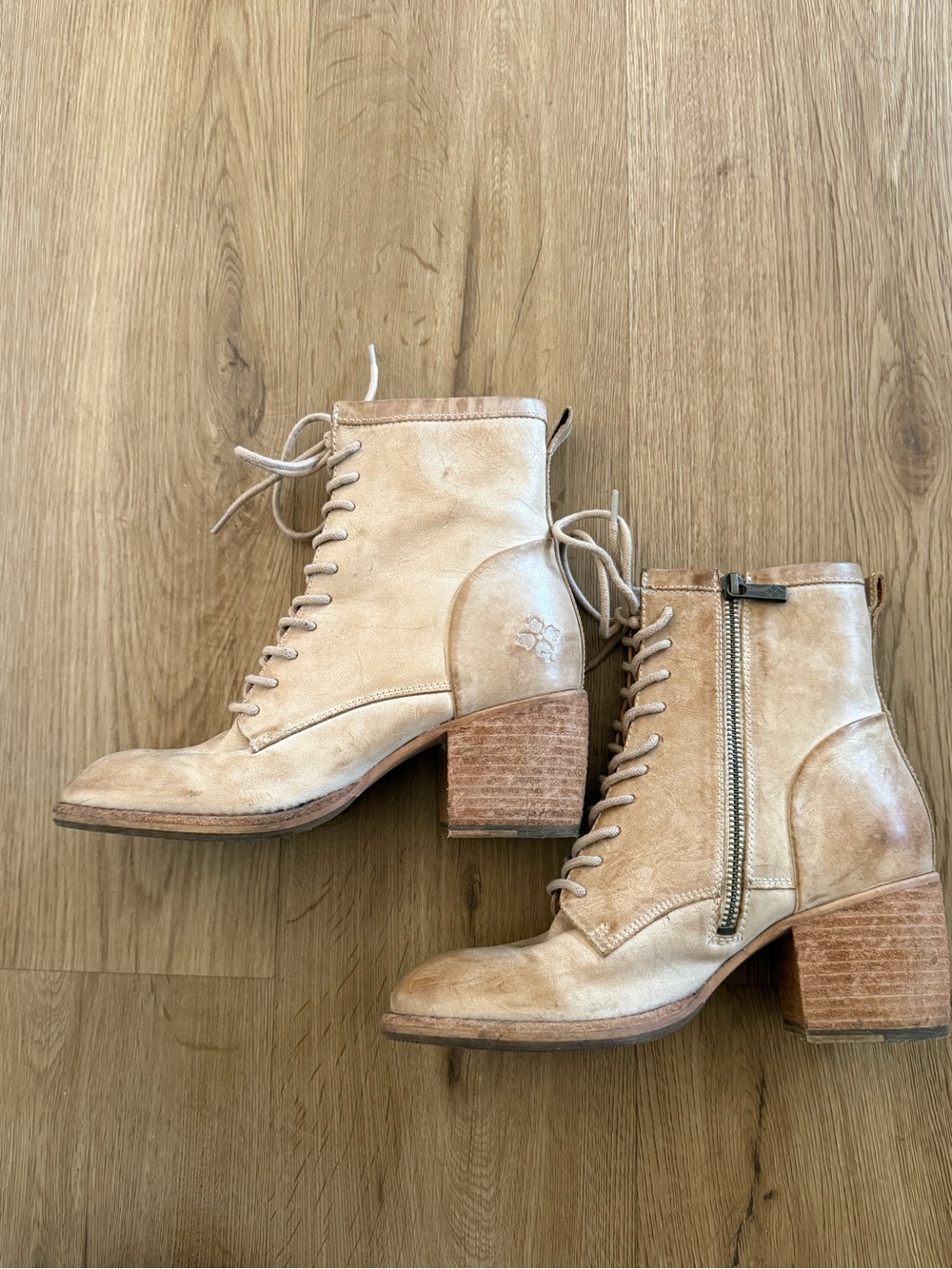 Patricia Nash Tan Lace-Up Heeled Leather Ankle Boots Women’s Size 7.5 - Picture 4 of 8